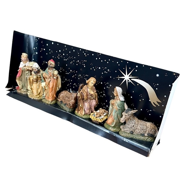 Euromarchi 8 Piece Holy Nativity Set 4” Christmas Figures Hand Crafted in Italy - Picture 2 of 16